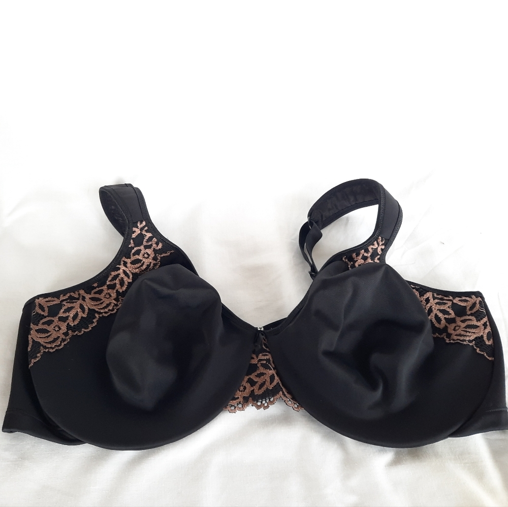 42DD Wonderbra!